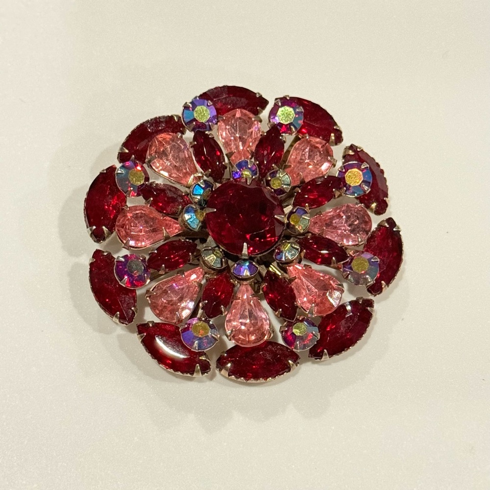 Vintage Estate 50’s Flower Prong Set AB Rhinestone Pin Brooch Ruby Red Pink